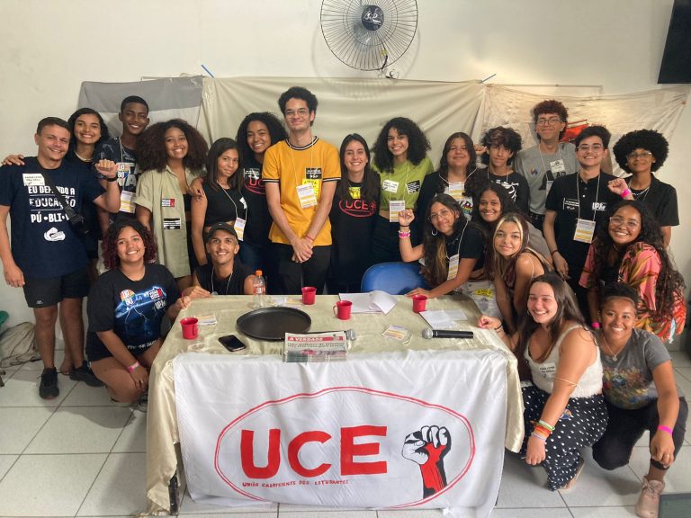 3⁰ Congresso da UCE organiza luta dos estudantes de Cabo Frio