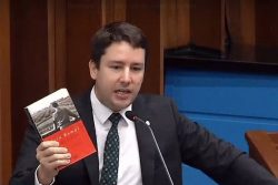 mein-kampf-a-historia-do-livro-de-hitler-exibido-por-deputado-no-mato-grosso-do-sul