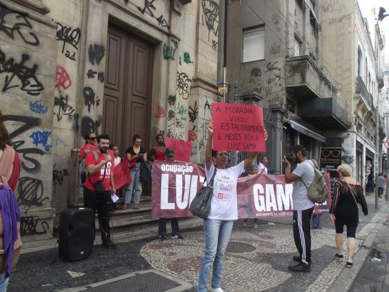 Famílias da Ocupação Luiz Gama realizam ato cobrando os governantes moradias prometidas