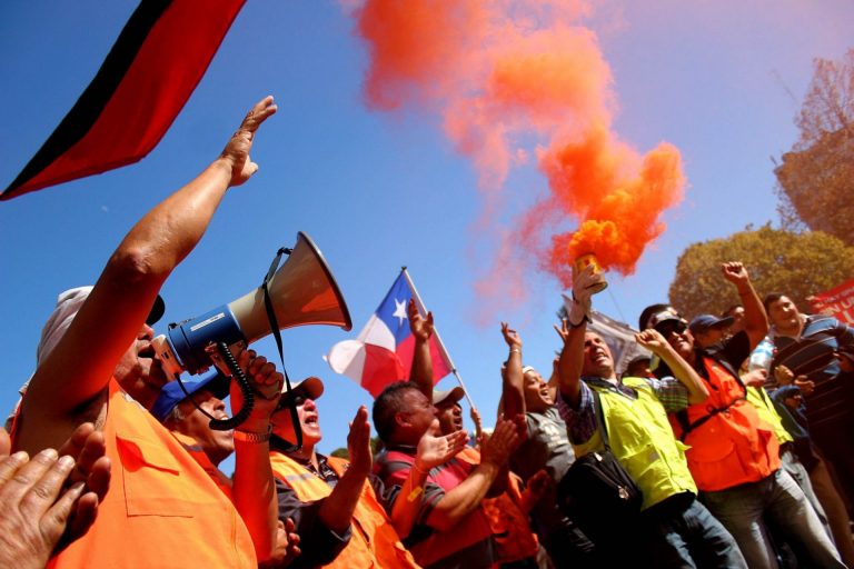 Chile aprova redução da jornada semanal para 40 horas