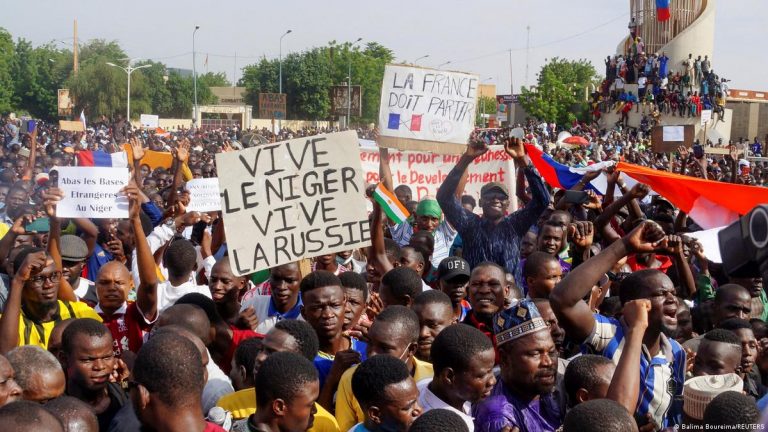 Disputa interimperialista está por trás dos golpes militares na África Ocidental