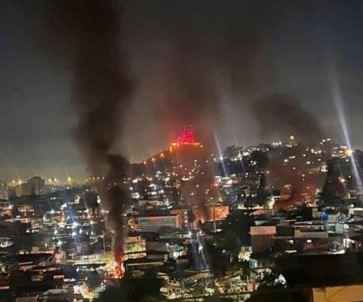 Chacina da PM deixa 10 assassinados e 4 feridos no Complexo da Penha (RJ)