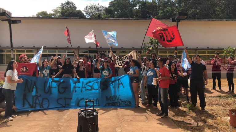 Estudantes expulsam organização fascista que planejava ataques à UFG