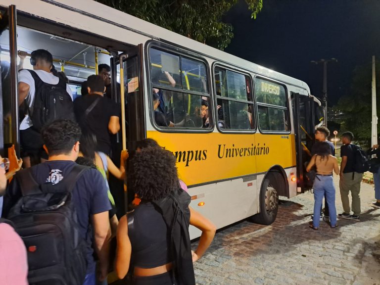 Estudantes do interior do Rio Grande do Norte sofrem com precariedade do transporte público