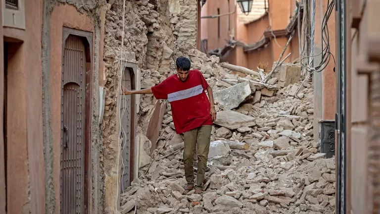 Terremoto em Marrocos causa milhares de mortes