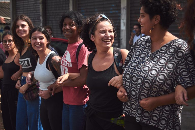 Mulheres conquistam casa após ocupação no ABC paulista