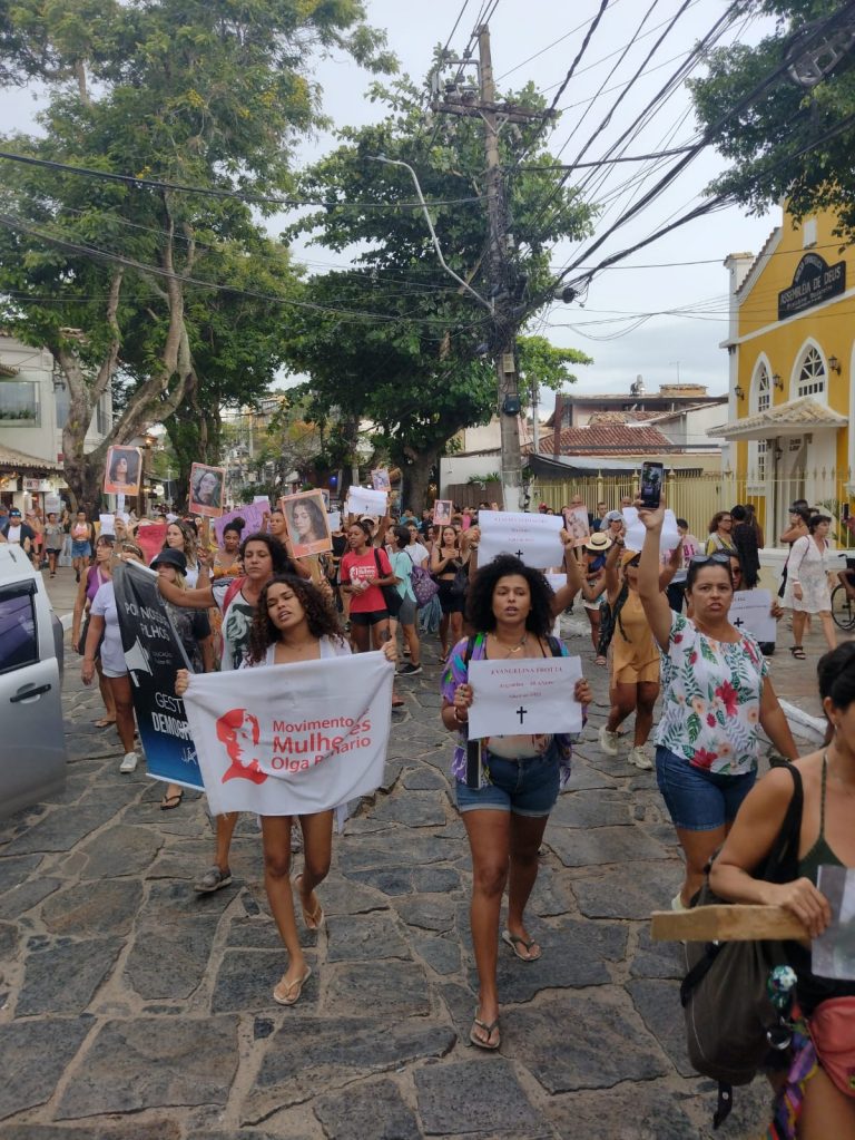 Movimento de mulheres organiza ato em Búzios contra o feminicídio de Florencia Aranguren