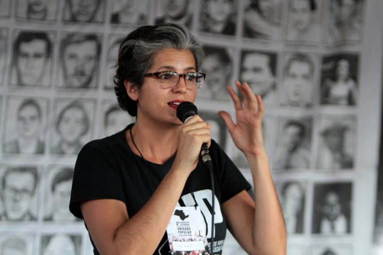 Quem é Vivian Mendes, presa política por lutar contra a privatização da Sabesp