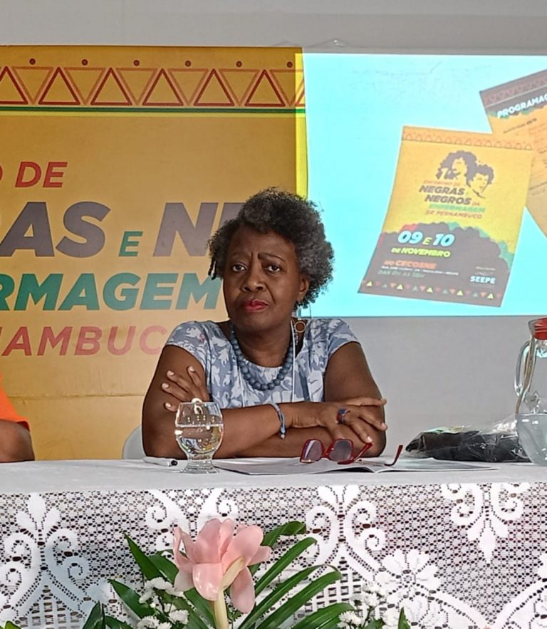 Entrevista com Alva Helena de Almeida: um olhar sobre a saúde da população negra brasileira