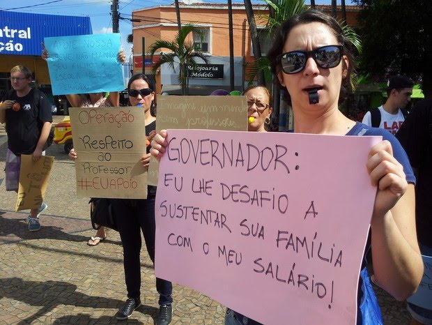 Professores estaduais de São Paulo acumulam perda salarial