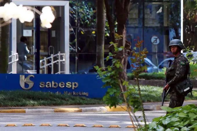 Ações da Sabesp são colocadas à venda, movimentos defendem plebiscito e anulação da privatização