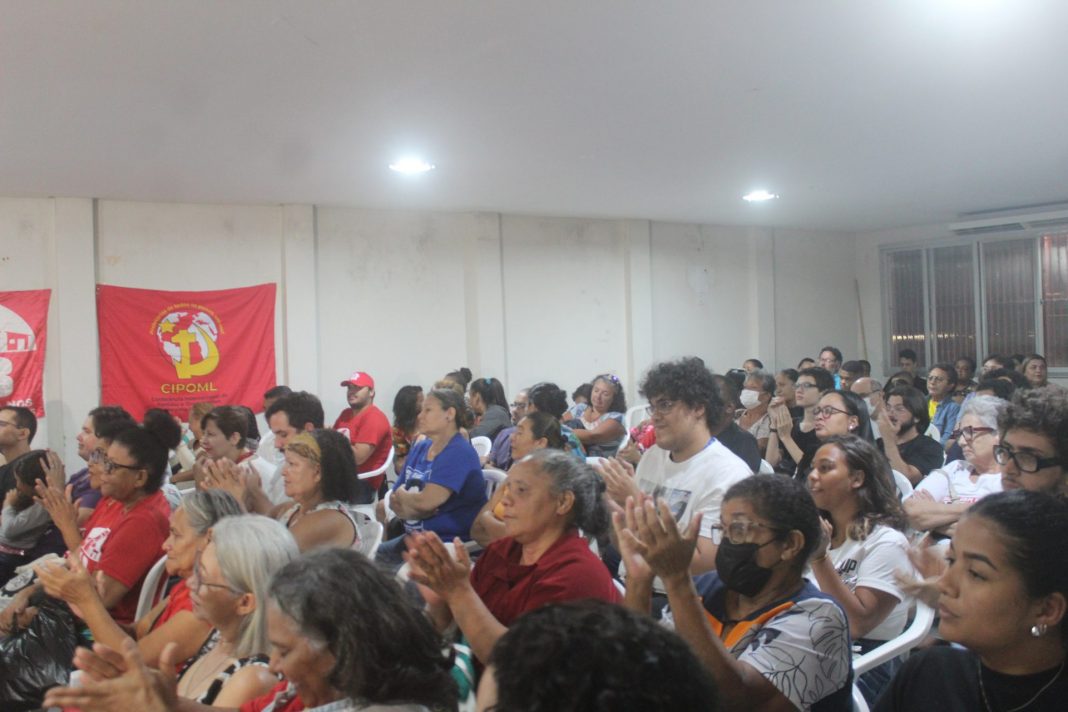 Plenária da Unidade Popular em Recife no lançamento das pré-candidaturas.