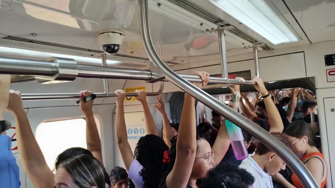 Metrô de Recife sofre críticas, mas privatização é rejeitada pela população. Foto: JAV/PE