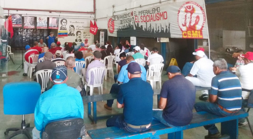 Na Venezuela, trabalhadores estão tomando as fábricas para enfrentar a burguesia e lutar por um futuro socialista. Foto: JAV