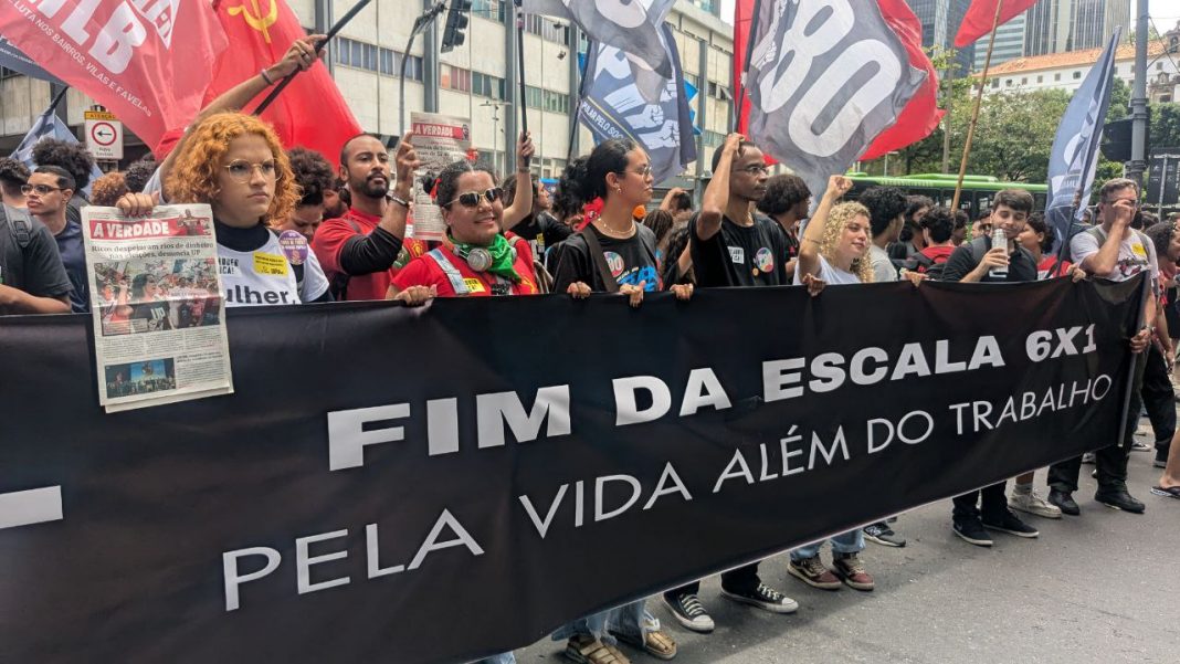 Manifestação contra a escala 6x1 tomou as ruas do Rio de Janeiro. Foto: JAV/RJ