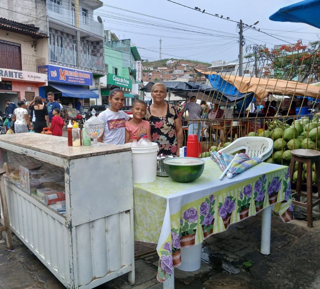 Feirantes e trabalhadores de Jacobina se encontram em forte risco de despejo e repressão. Foto: JAV/BA