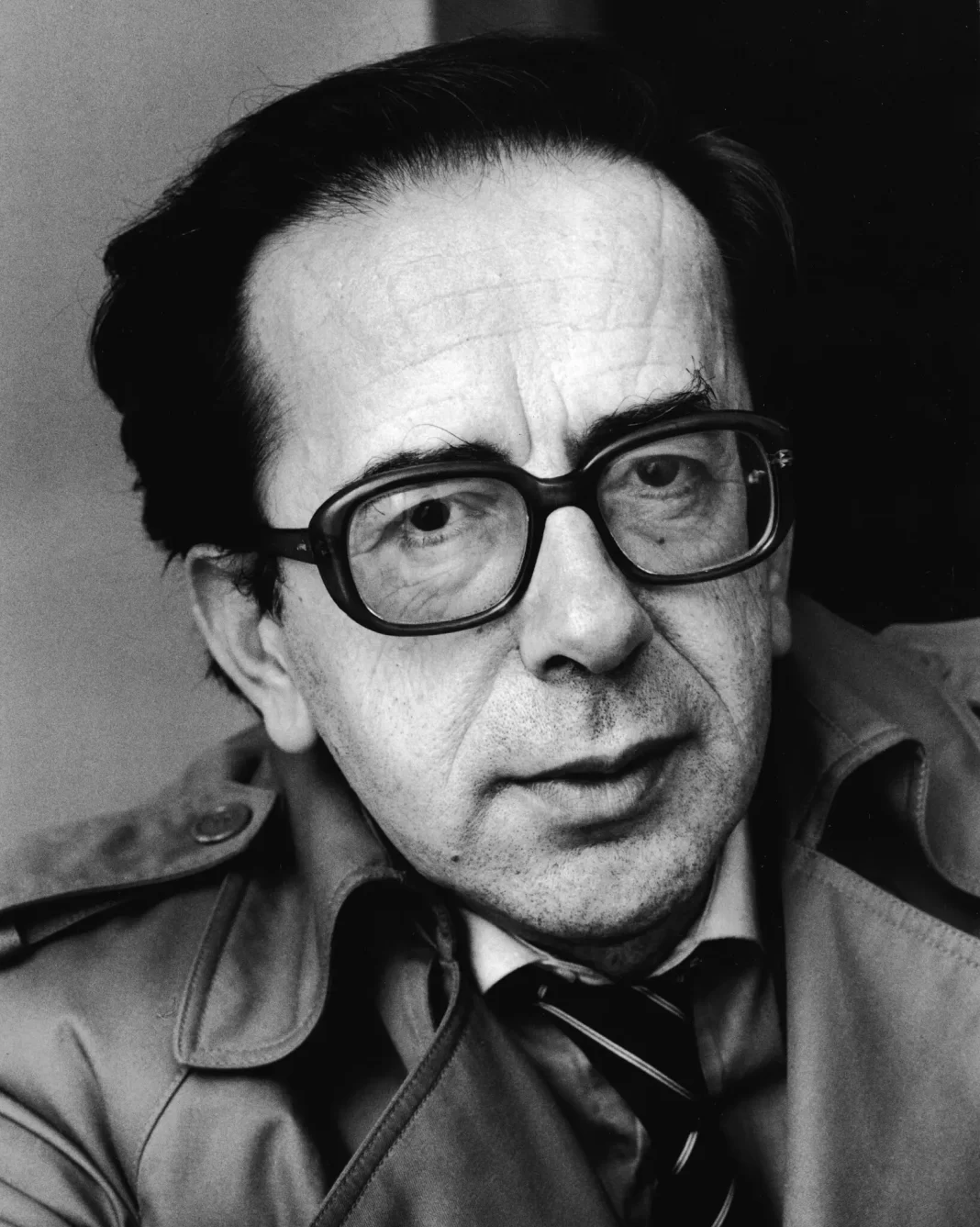 As obras de Ismail Kadaré, escritor recém-falecido, oferecem um instigante olhar sobre a Albânia, inclusive no período socialista. Foto: Horst Tappe