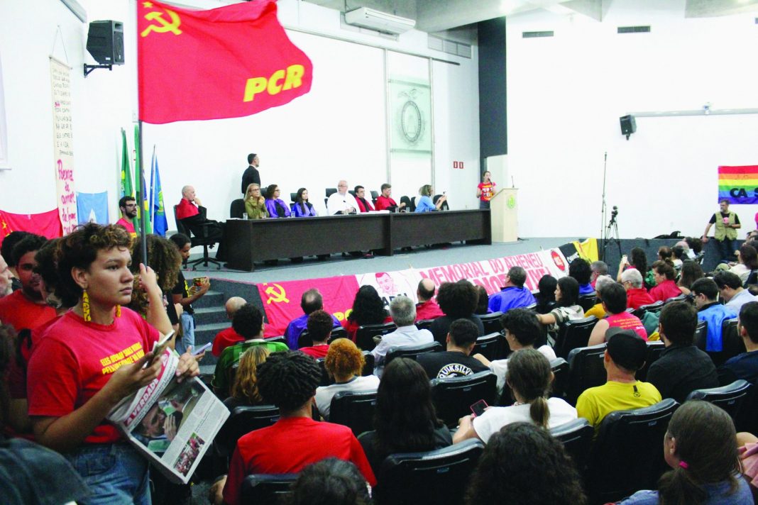 Auditório da UFRN lotado para a solenidade aos estudantes perseguidos pela Ditadura Militar