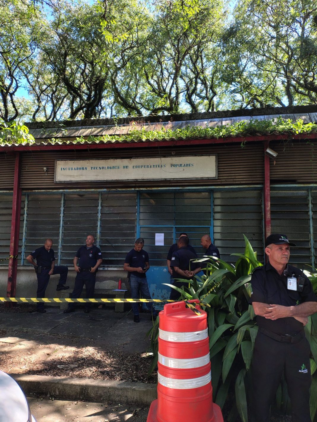 Guarda Universitária interdita a Sala Lilás Janaína Bezerra Vive, espaço de acolhimento às vítimas de violência de gênero (Foto: Francisca Silva)