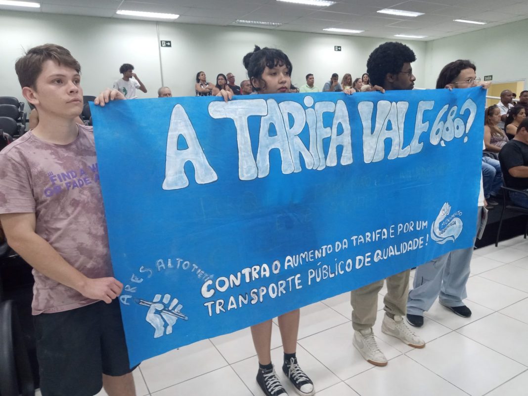 Povo de Itaquaquecetuba se organiza por tarifa zero no transporte. Foto: Junior de Sousa (JAV/SP)