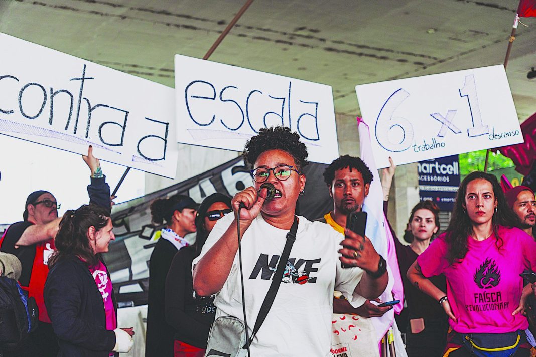 Mulheres no ato contra a escala 6x1 em Brasília (DF). Foto: Donavan Sampaio JAV/DF