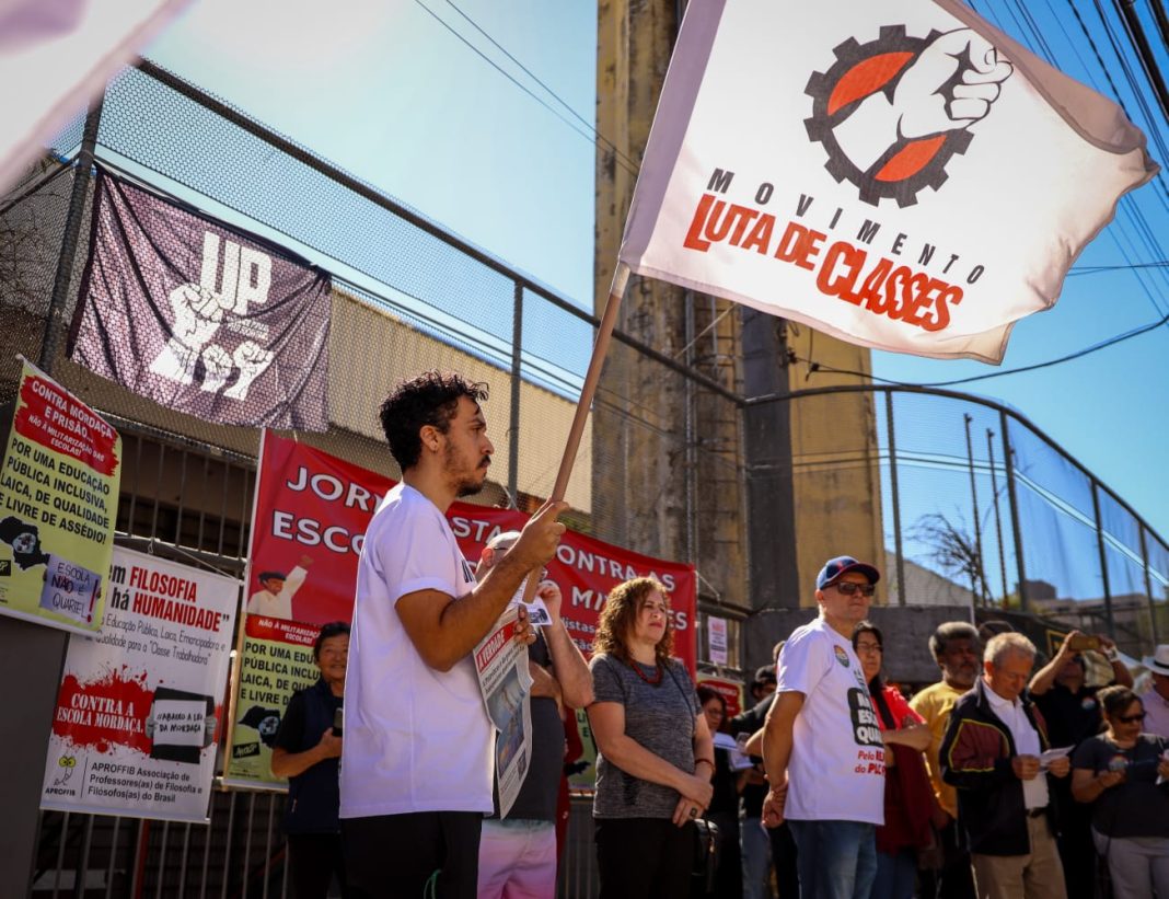 Professores de São Paulo estão nas ruas por direitos e pela educação pública. Foto: Lucas Barbosa (JAV/SP)