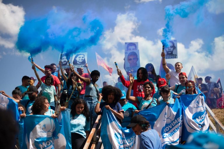 Campanha por democracia na UNE