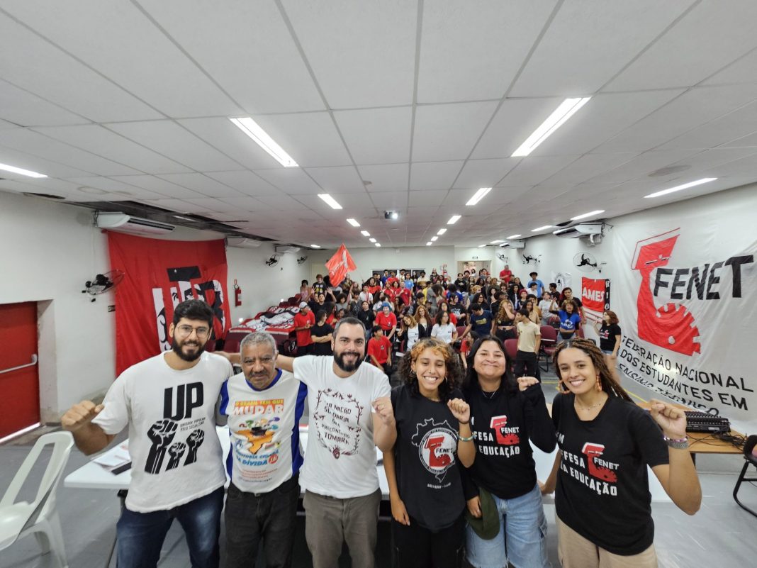 Estudantes se reúnem em Niterói para plenária nacional de Grêmios da FENET, convocando o ENET. Foto: JAV/RJ