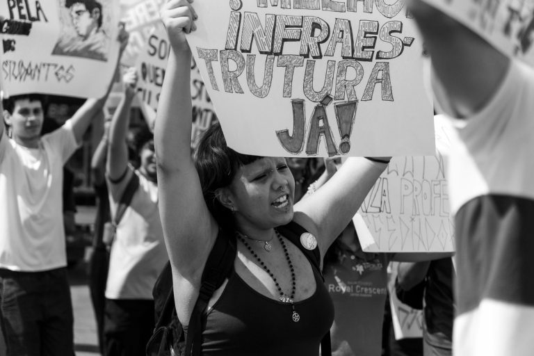 Crise orçamentária na educação expõe contradições do Governo Lula