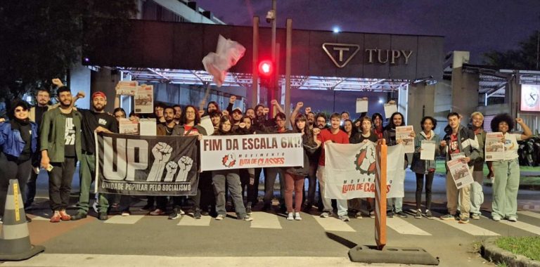 Ato do 1º de Maio impulsiona greve em fábrica de SC