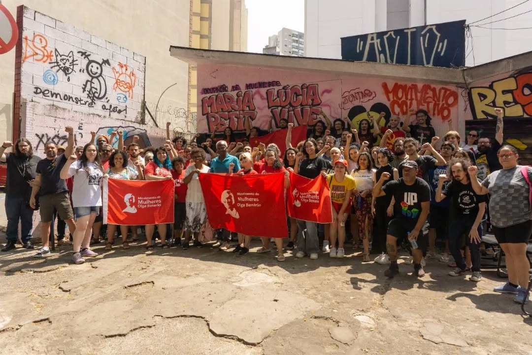 Reunião de mulheres para organizar lutas na ocupação Maria Lúcia Petit Vive!