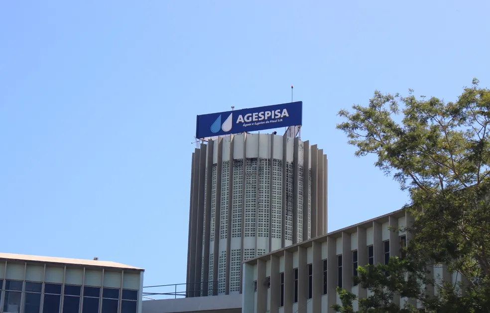 A demissão de 300 trabalhadores da Agespisa expõe os efeitos imediatos da privatização da estatal de saneamento do Piauí. Foto: Jonas Carvalho/Rede Clube