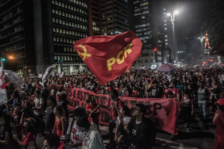 Bandeira do Partido Comunista Revolucionário (PCR). Foto: pcrbrasil.org