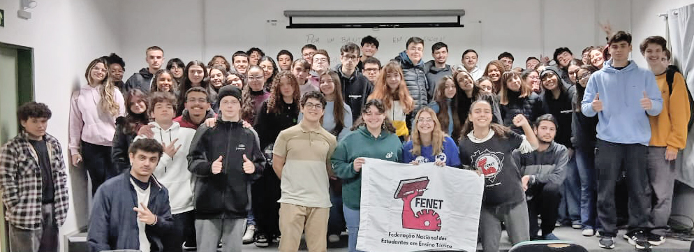 Estudantes do IFRS mobilizados na paralisação de três dias por assistência estudantil. Foto: FENET