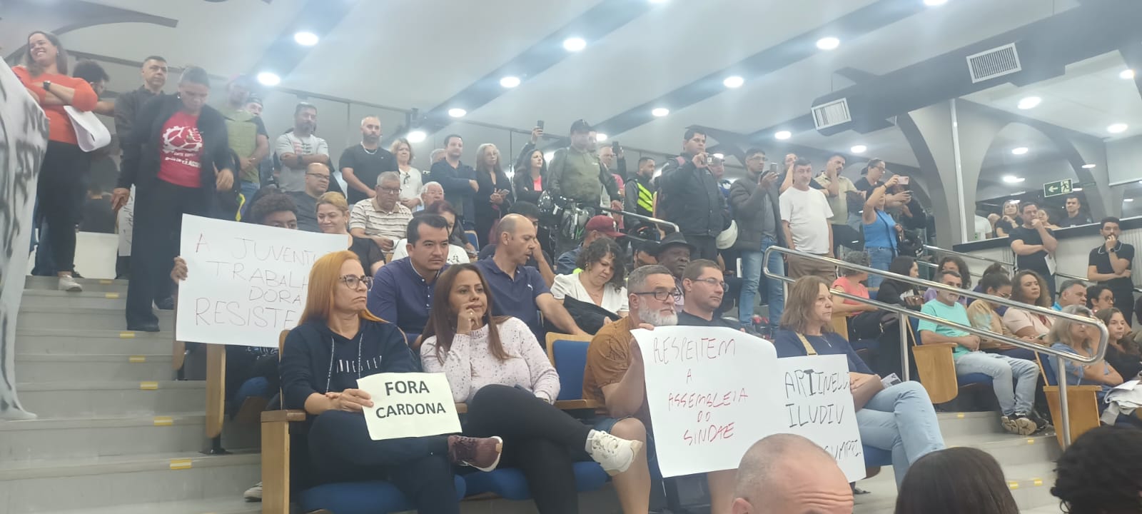 Servidores de Jundiaí denunciam prefeitura em assembleia. Foto: Cande Vianna