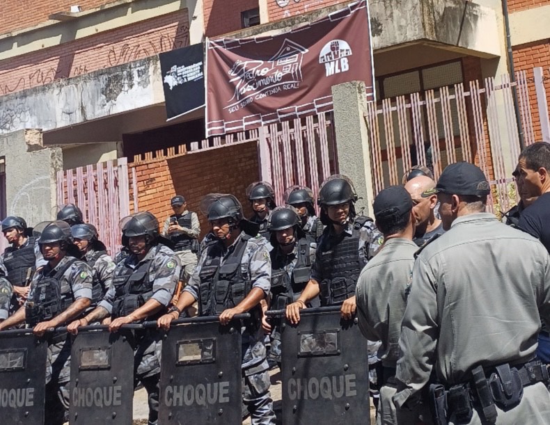 Primeira ocupação do MLB em Goiás sofre despejo violento e ilegal das autoridades. Foto: MLB GO