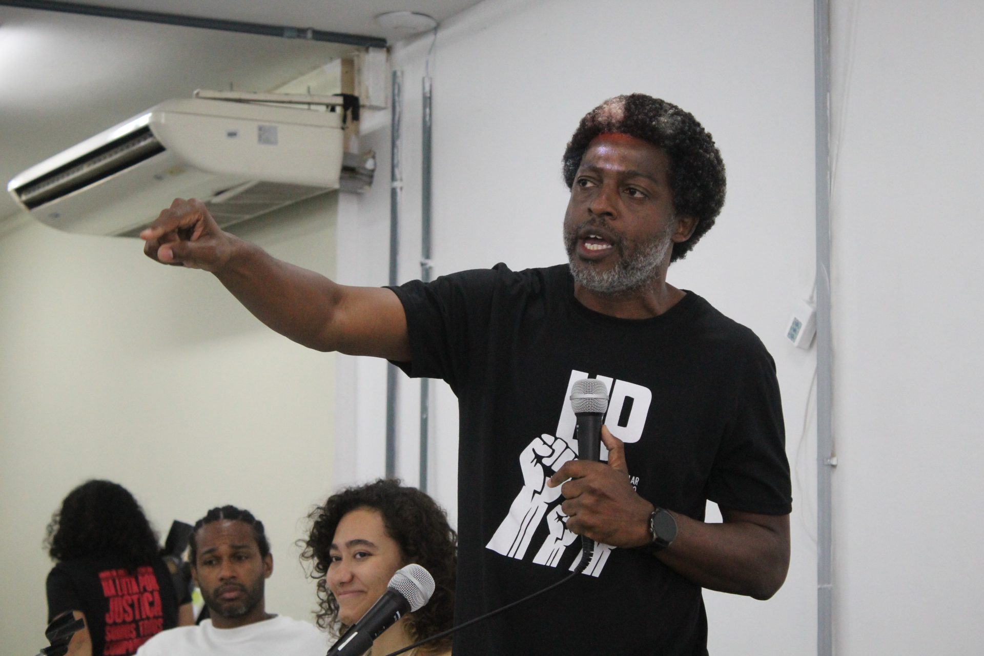 Leonardo Péricles da Unidade Popular no GT sobre Negritude e Lei de Cotas. Foto: Jesse Lisboa (JAV/PE)