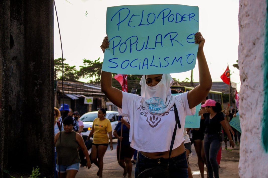 Povo nas periferias organizado pelo poder popular e socialismo. Foto: Jesse Lisboa (JAV/PE)