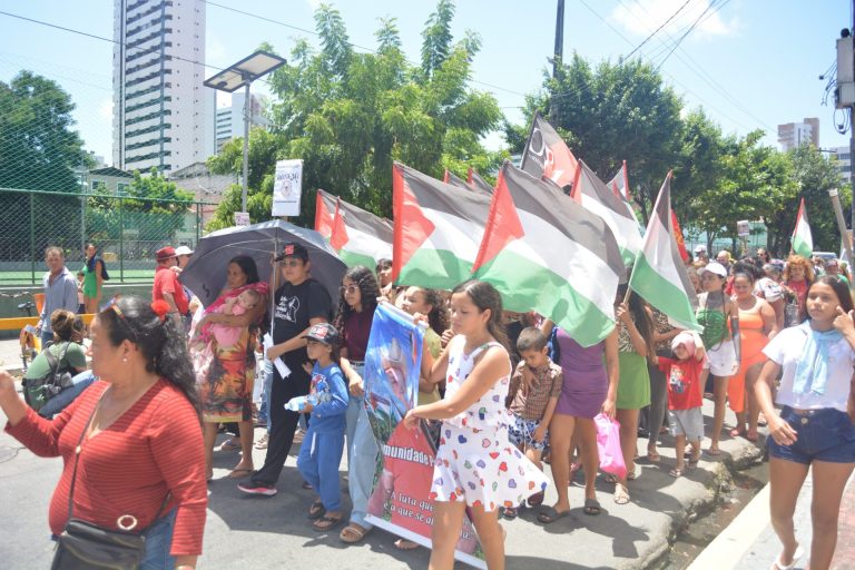 Cearenses lutam contra a “Chuva de veneno” do agronegócio