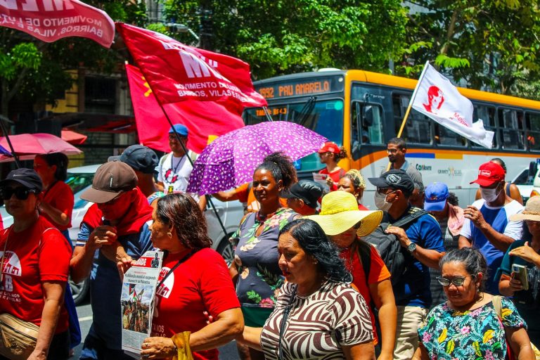 Ato no Recife denuncia feminicídios em Pernambuco