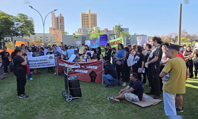 Trabalhadores da Assistência social de Londrina vão às ruas contra corte de R$ 17 milhões