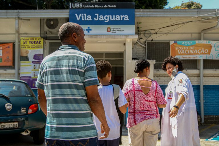 Terceirização na saúde destrói o SUS, enquanto entidades recebem bilhões