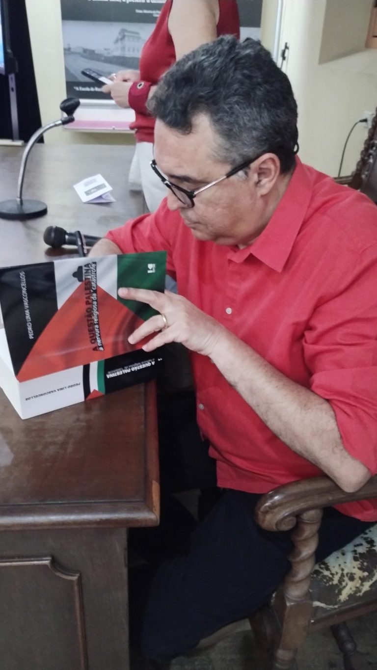 Livro levanta questões sobre a causa palestina e aprofunda as origens do atual genocídio