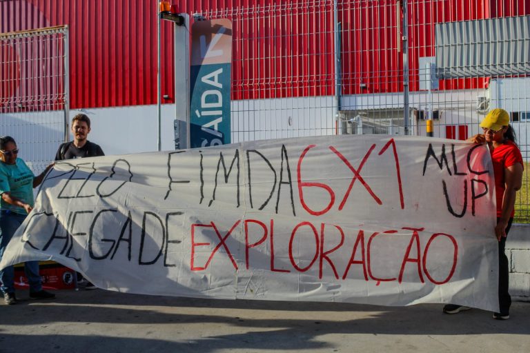 Trabalhadores do Mix Mateus em Recife paralisam contra a escala 6×1