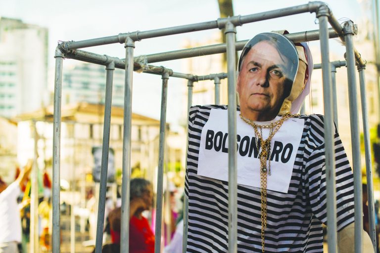 Bolsonaro e generais golpistas são presos antes de fugirem da Justiça