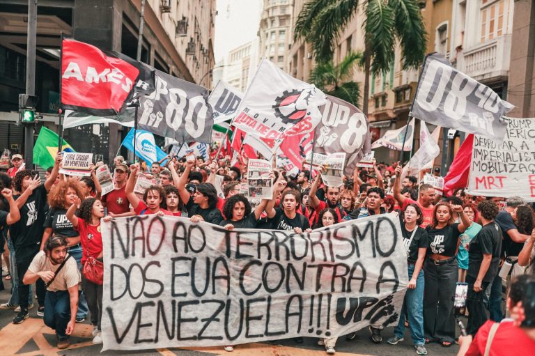 Manifestações em todo o Brasil repudiam invasão americana na Venezuela
