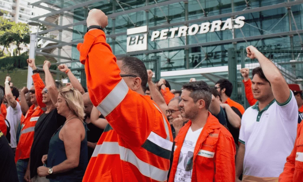 Petroleiros realizam histórica greve da categoria (foto: FUP)