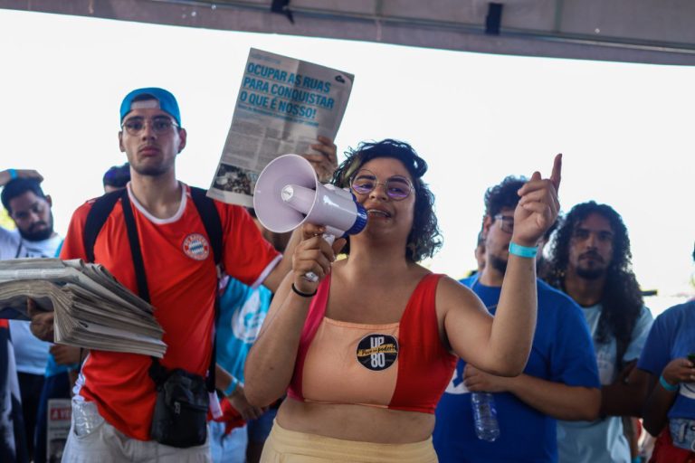 Sarah Domingues vive!