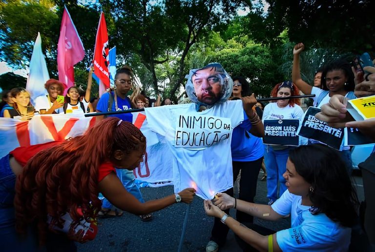 Governo Cláudio Castro abandona educação pública no Rio de Janeiro