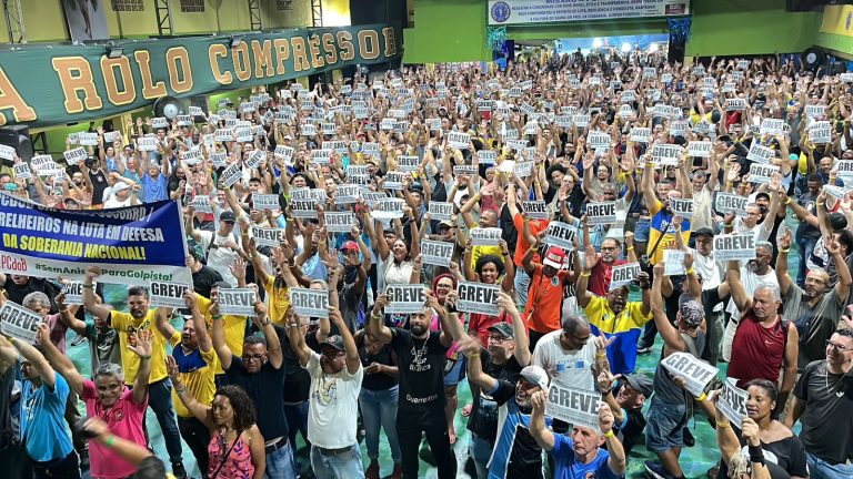 GREVE CORREIOS. LUTA. Trabalhadores dizem não à privatização dos Correios. Foto: SINTECT/SP